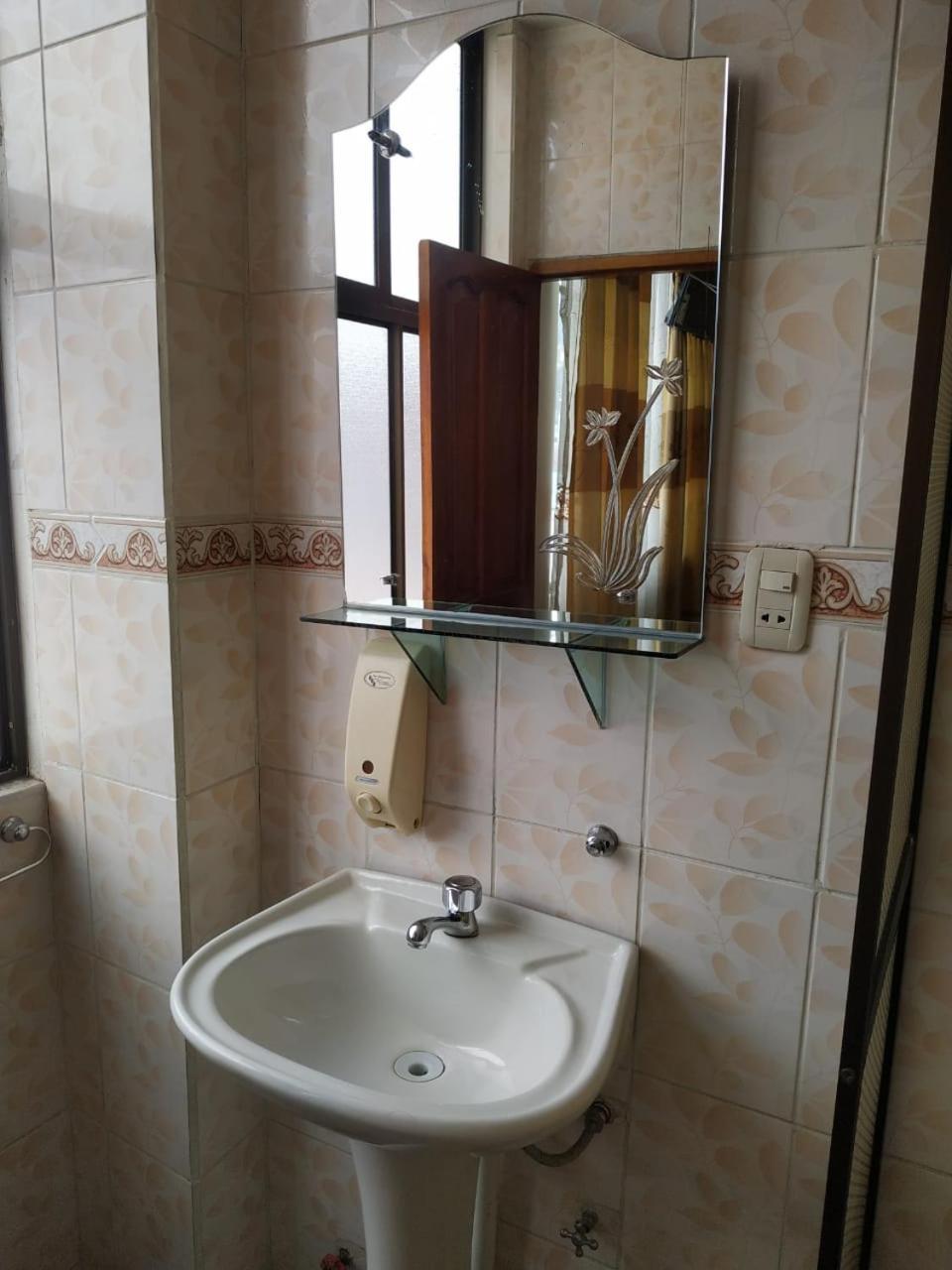 لاباز Hostal Terrabella Srl المظهر الخارجي الصورة
